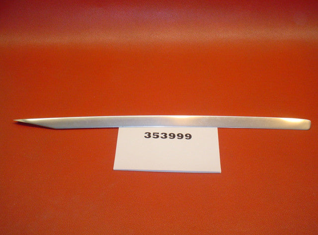 ВЕНТИЛЯЦИОННЫЕ РЕБРА FWD STBD СО СТОРОНЫ КОРПУСА 2011-12 