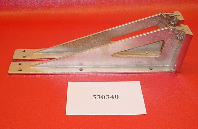 КРОНШТЕЙН-ПЛАТФОРМА ДЛЯ ПЛАВАНИЯ 220 '07 200/215/235 '08-121 КАПЛЕВИДНЫЙ НИКЕЛИРОВАННЫЙ БРО 