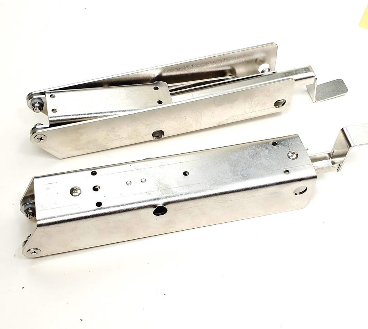 Шарнир для подлокотника (1 шт)