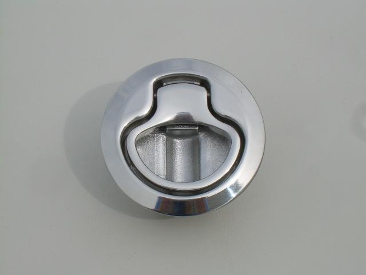 ЗАХЛОПЫВАЮЩАЯСЯ ЗАЩЕЛКА