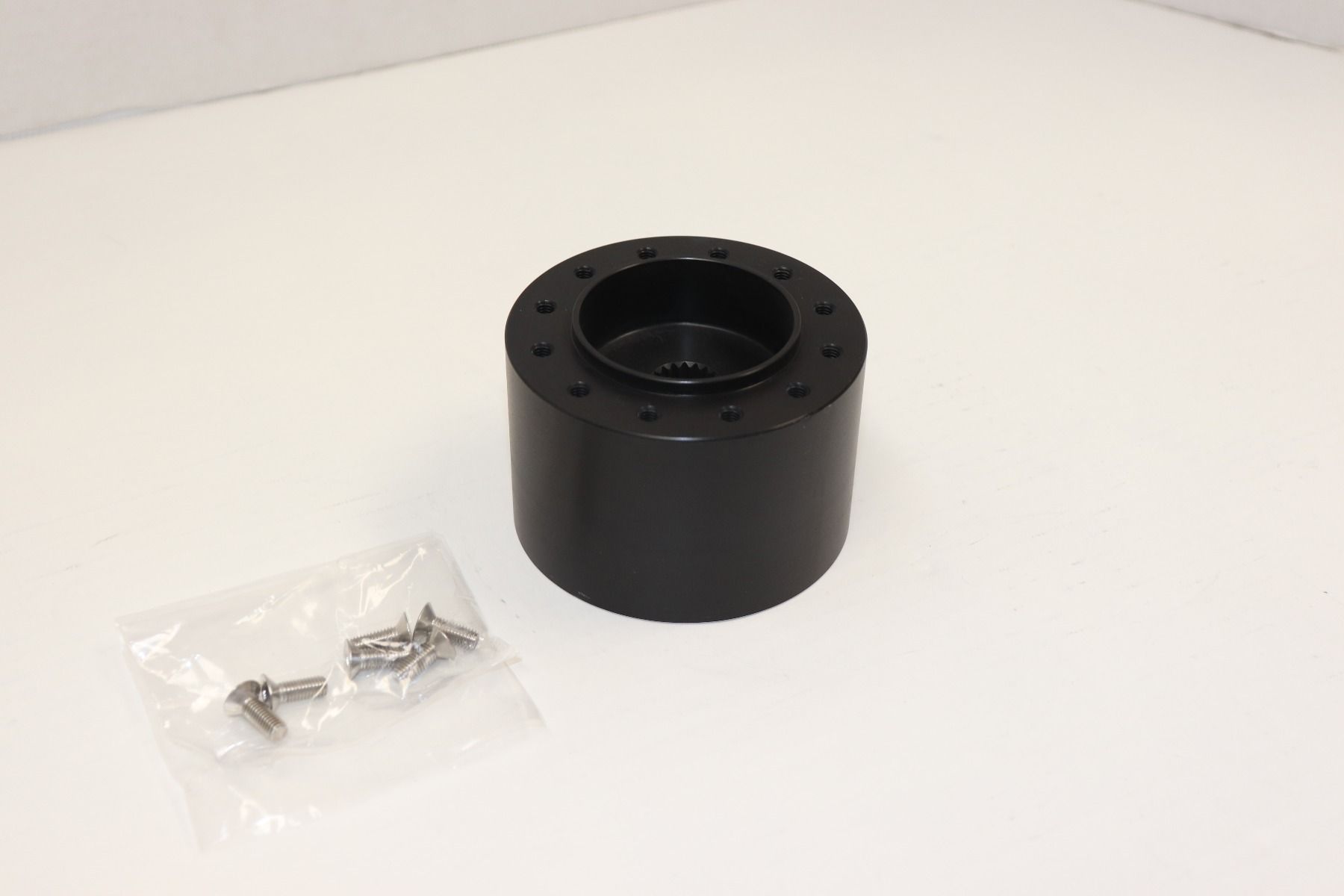 Шлицевая ступица с винтами