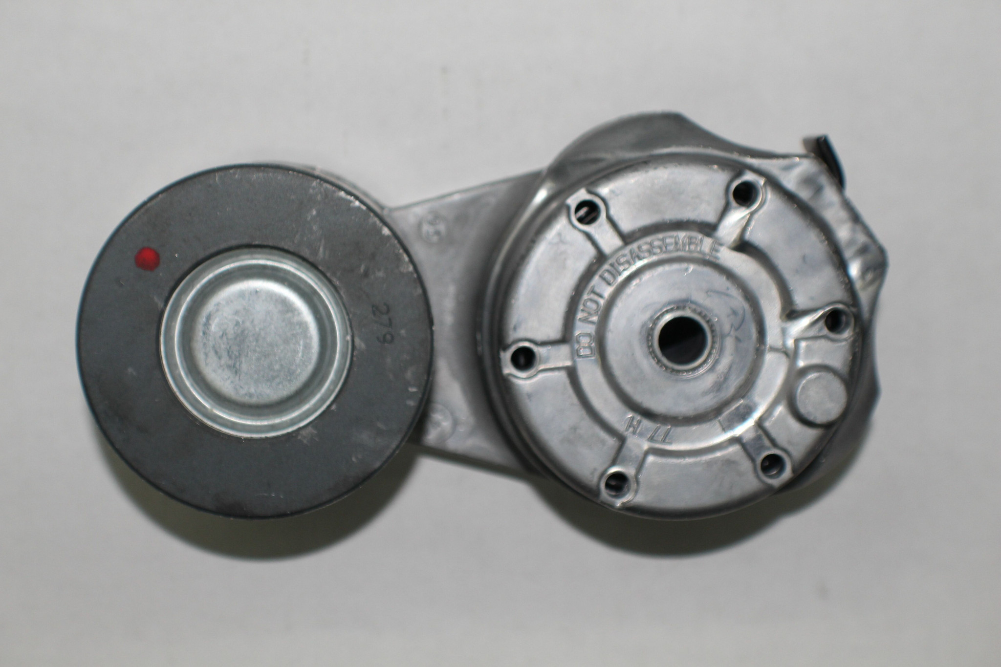 Натяжитель суперзарядного устройства двигателя LSA