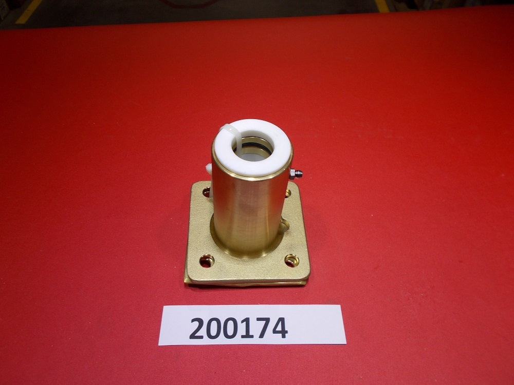 ПОРТ РУЛЕВОГО УПРАВЛЕНИЯ-со СМАЗОЧНЫМ ПАТРУБКОМ ИЗ БРОНЗЫ NXT20 '15