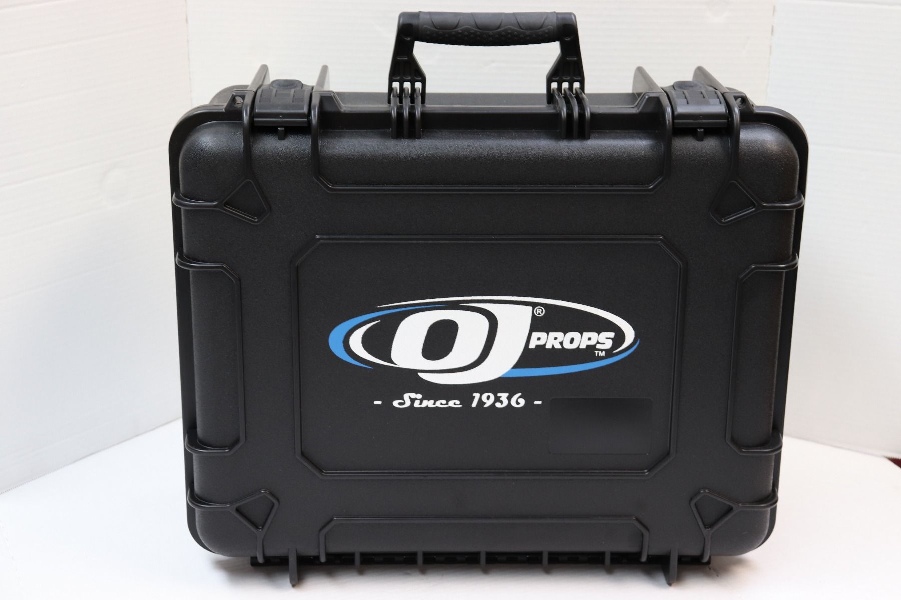 Жесткий чехол OJ Prop с фурнитурой 15"