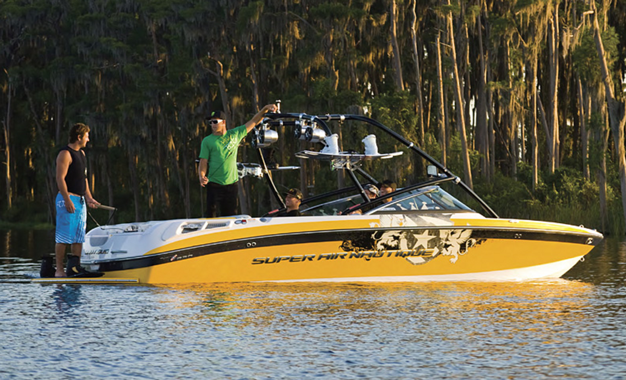 Super Air Nautique 230 и кроссовер 236