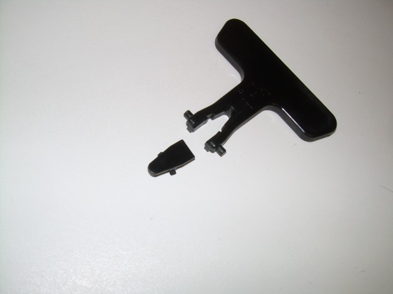 Т-ОБРАЗНАЯ РУЧКА ТОЛЬКО ДЛЯ КРЫШКИ ДОСТУПА К ТРЮМУ ЧЕРНОГО ЦВЕТА