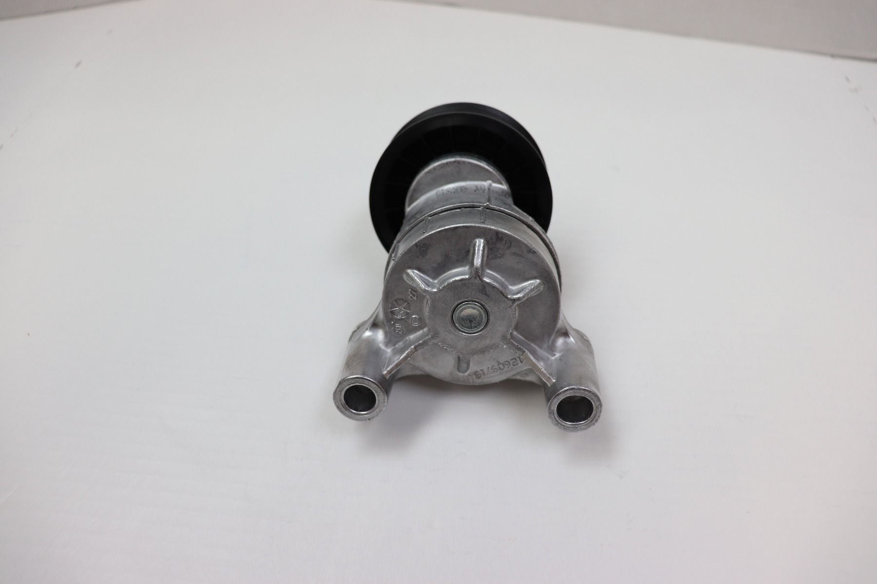 Ролик-натяжитель навесного ремня 6,0л, 2003+