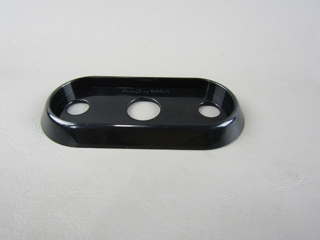 Рамка габаритного фонаря прицепа Malibu/Axis