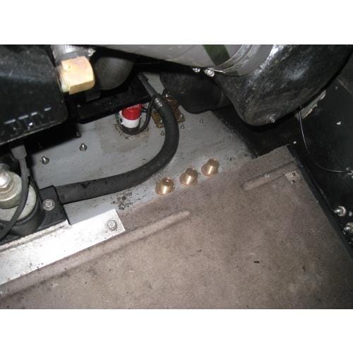 Бронзовый гриб вейкмейкеров через воздухозаборник корпуса