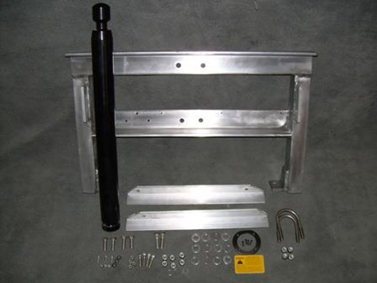 КОМПЛЕКТ КРЕПЛЕНИЯ ДЛЯ ЛЫЖНЫХ ПИЛОНОВ 211