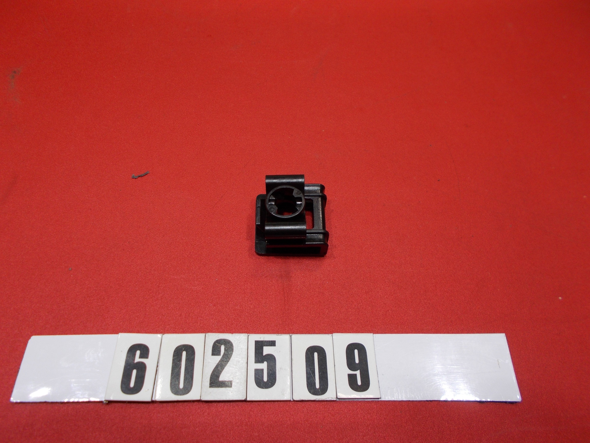 РОЗЕТКА-КРЕПЕЖ DZUS НА 1/4 ОБОРОТА ИСПОЛЬЗУЙТЕ W/602507 &amp; 08