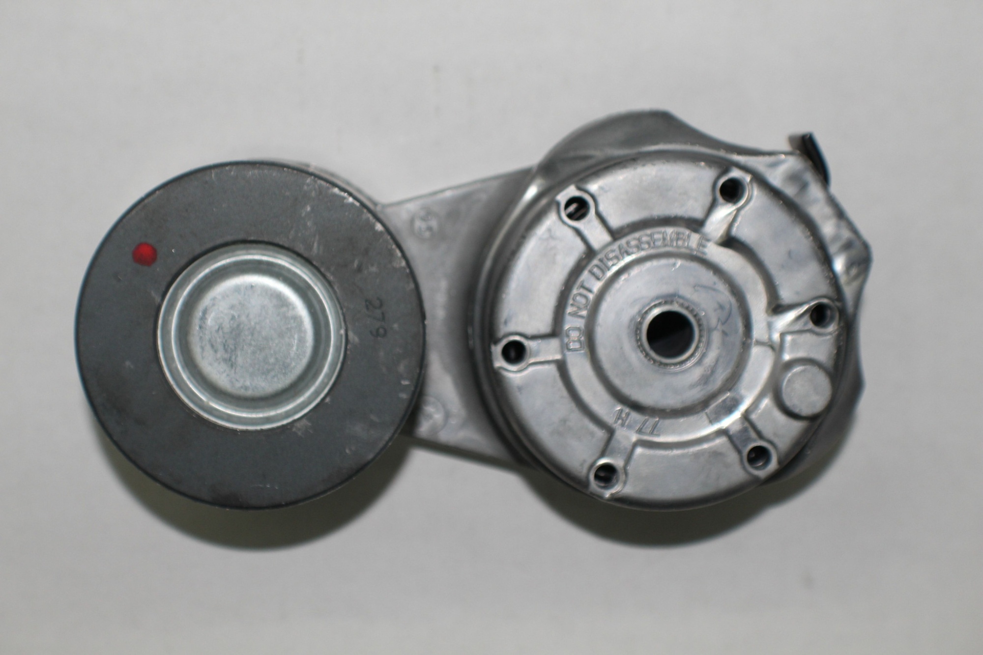 Натяжитель суперзарядного устройства двигателя LSA