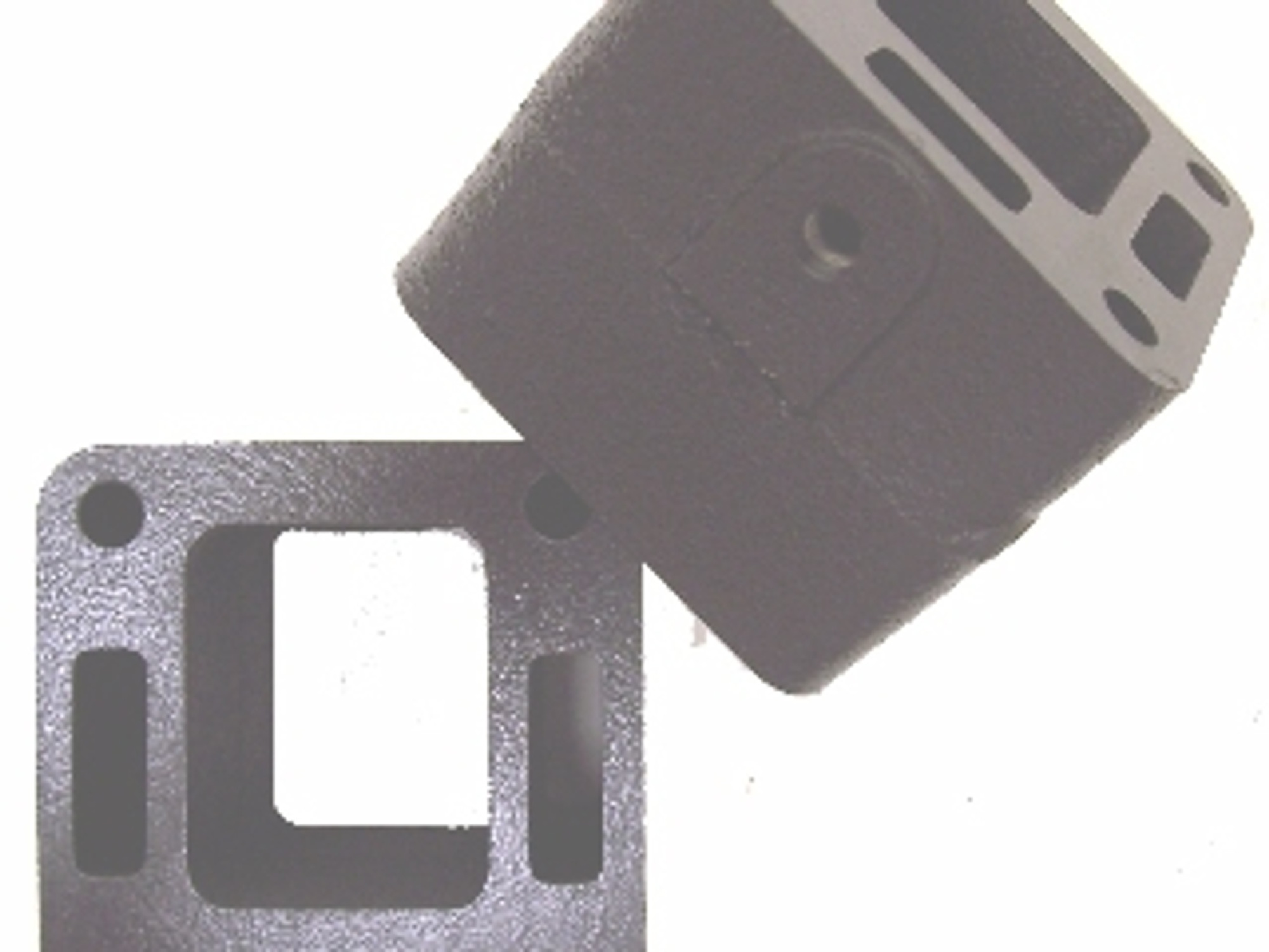 Выпускной коллектор MerCruiser к распорке стояка