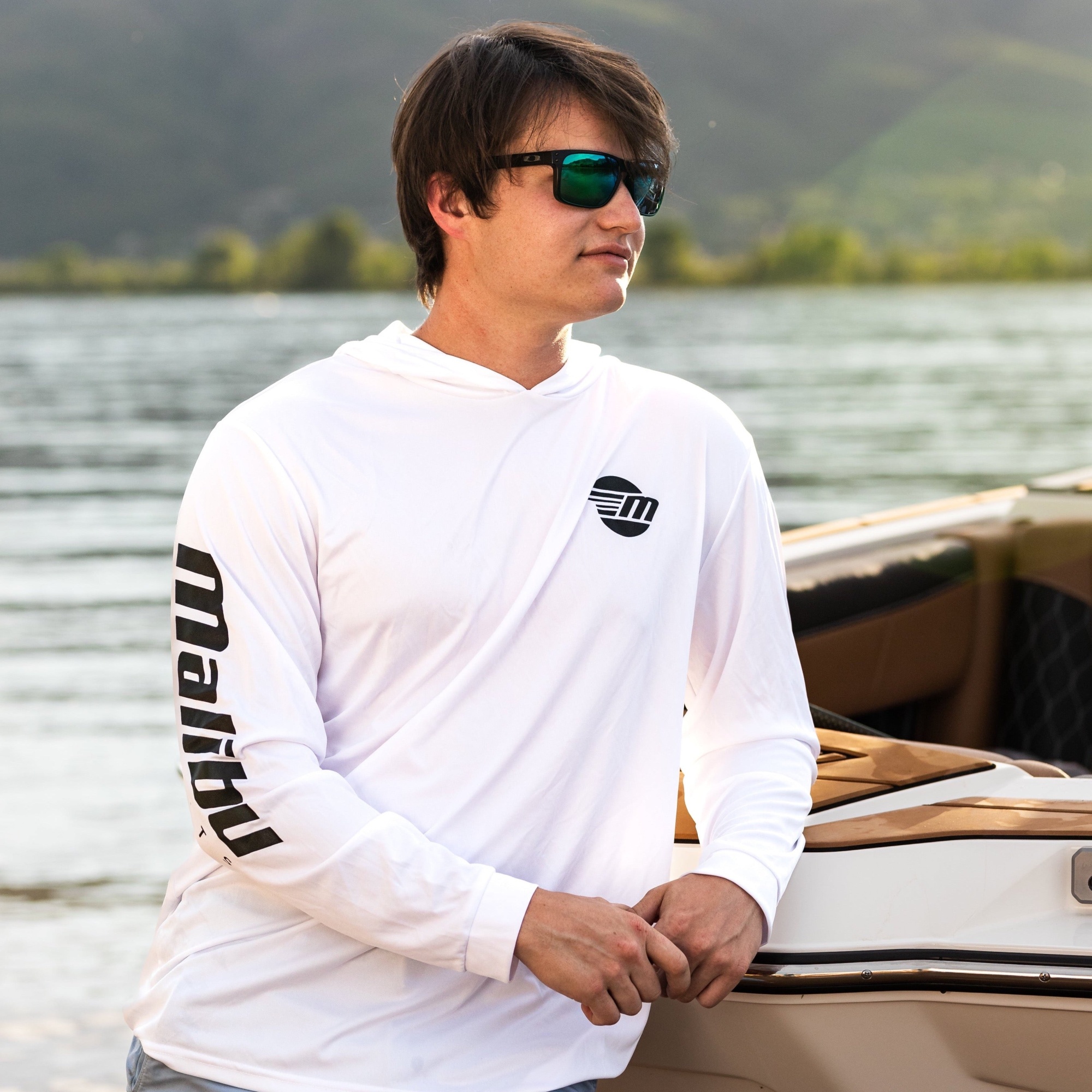 Футболка с капюшоном Shredder Sun Hoodie LS