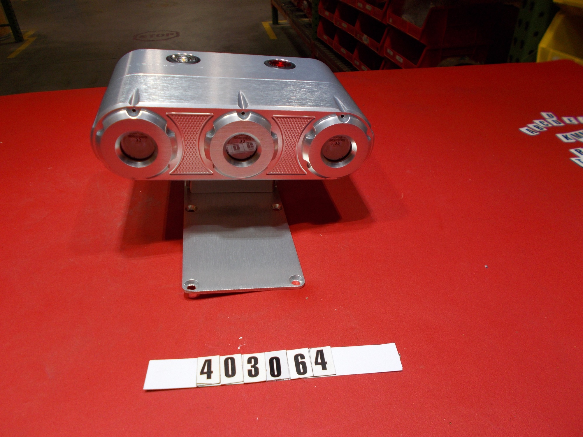 СВЕТ-3 светодиода ВТ/КВАСЦЫ. ЗАДНЯЯ СТОРОНА КОРПУСА БАШНИ ZFT2/ZFT4/ZFT5p '15