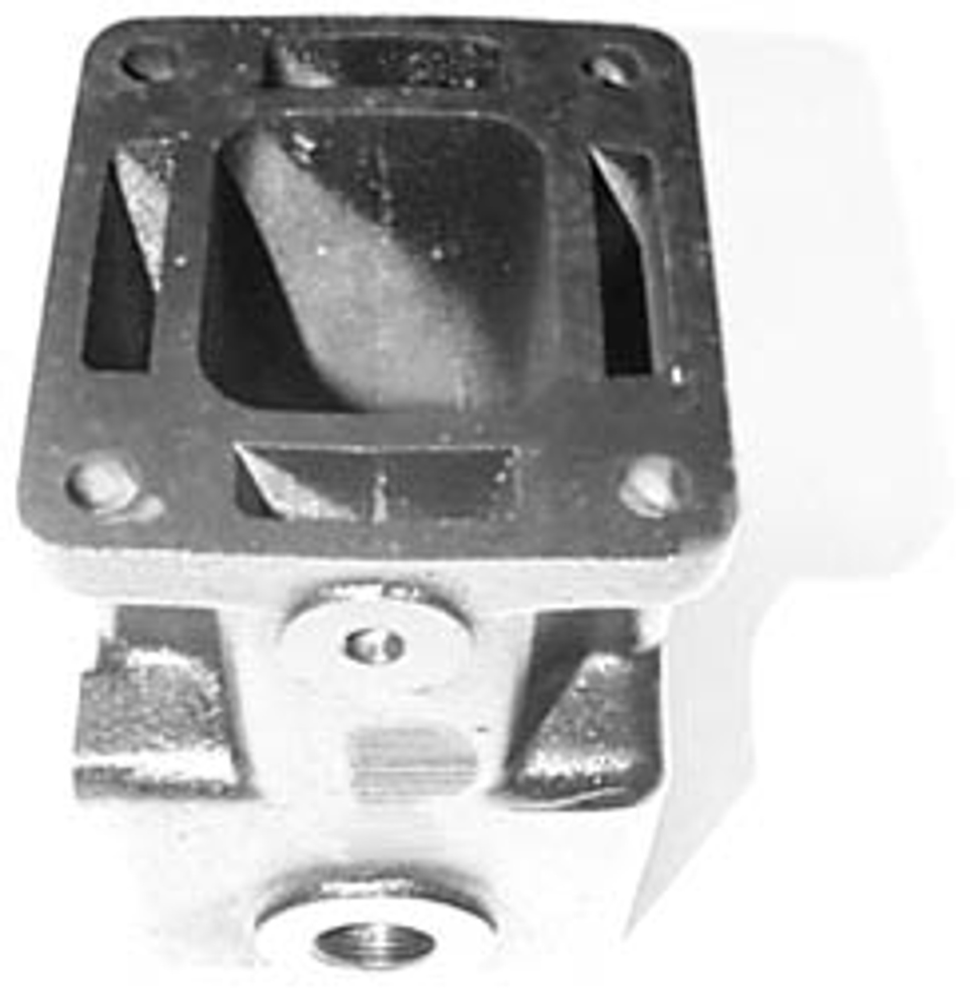 6"Распорные блоки стояка MerCruiser