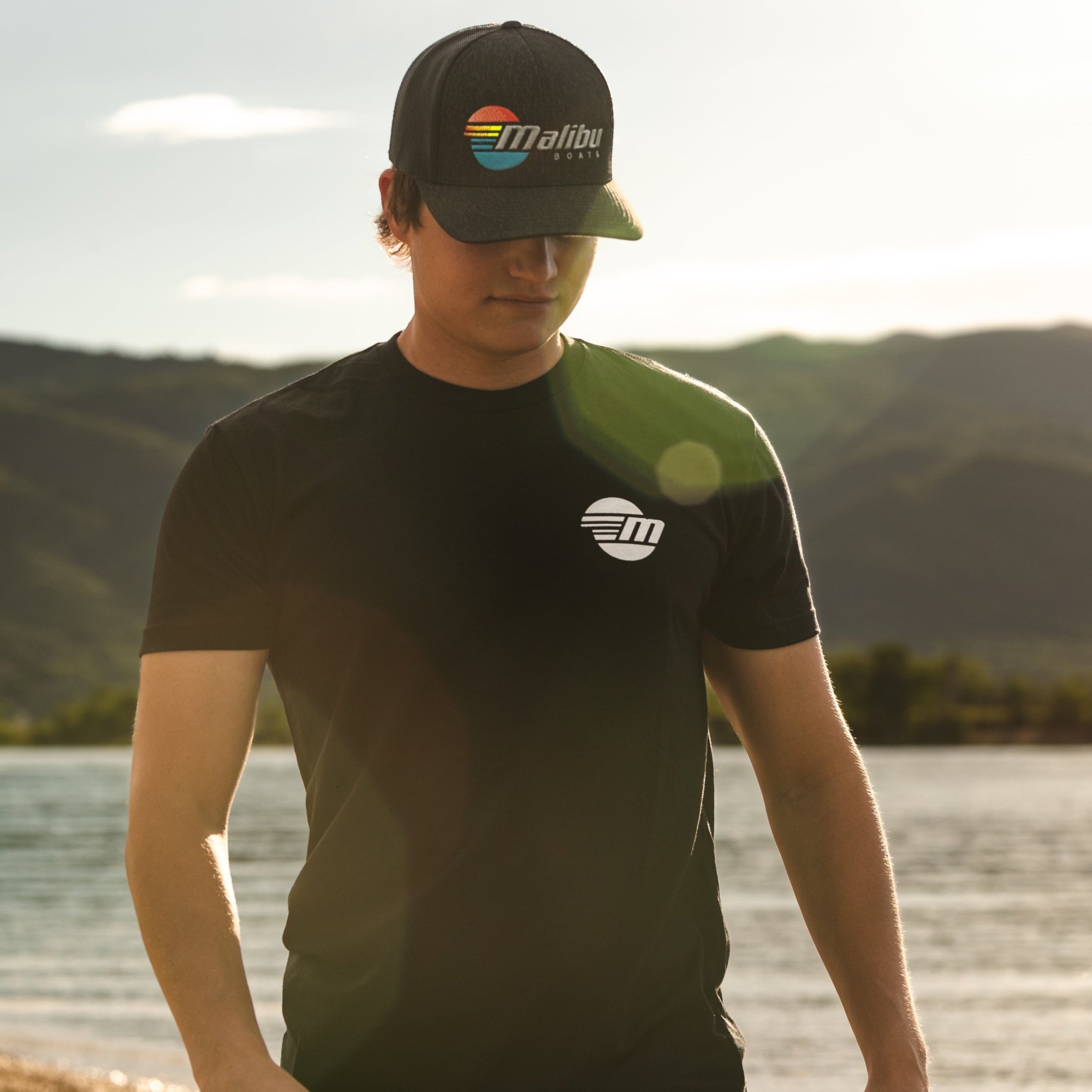 Монохромная футболка Malibu